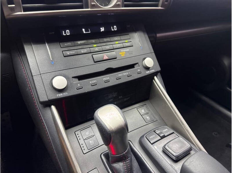 2016 Lexus IS 200t