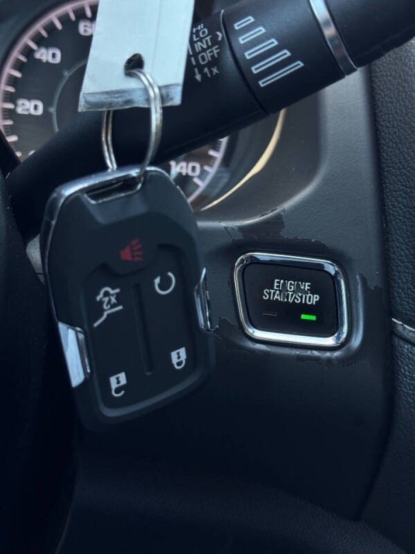 2017 GMC Acadia SLE-2