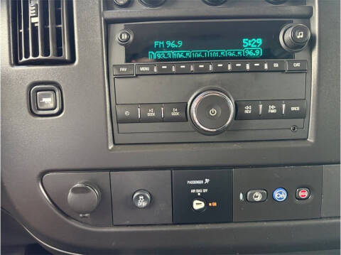 2024 GMC Savana 2500