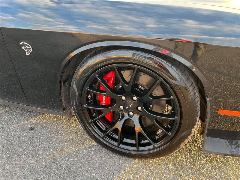 2015 Dodge Challenger SRT Hellcat