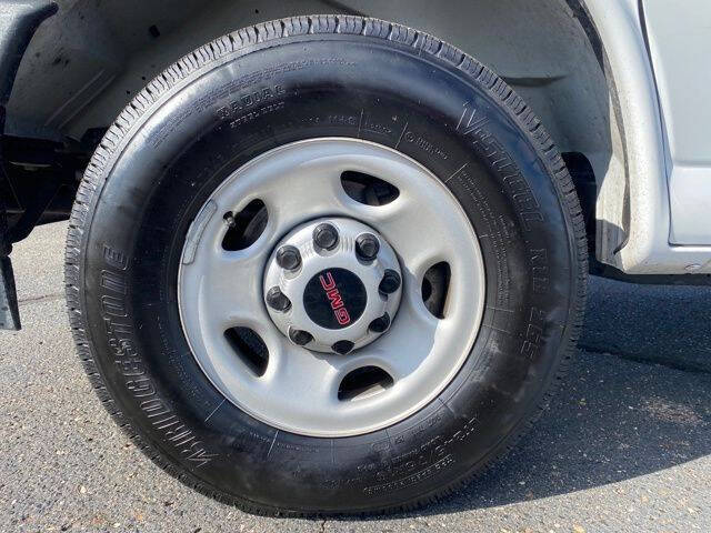 2024 GMC Savana 2500