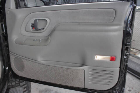 1999 Chevrolet Tahoe LS