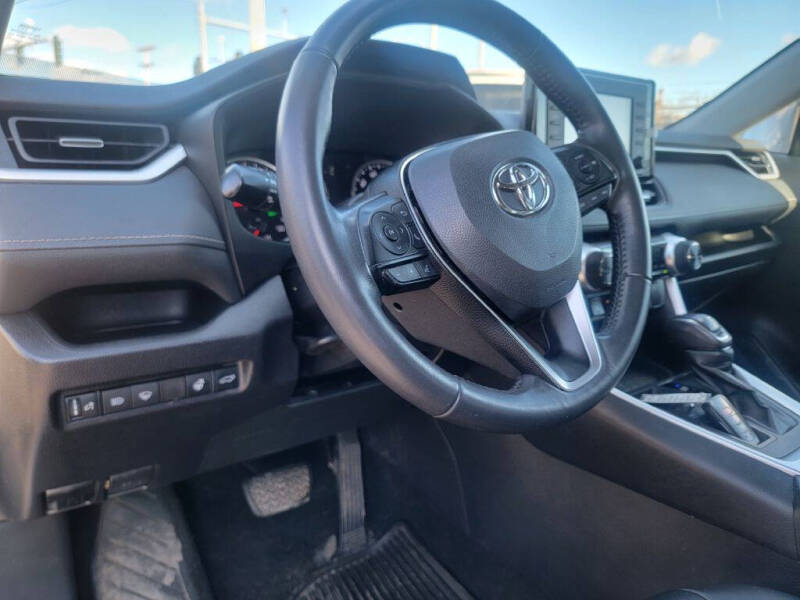 2019 Toyota RAV4 XLE Premium