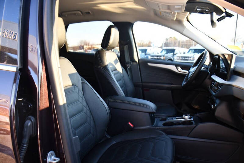 2023 Ford Escape Platinum