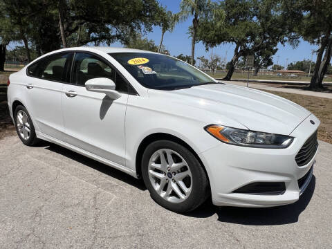 2014 Ford Fusion SE