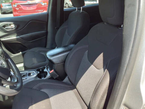 2019 Jeep Cherokee Latitude