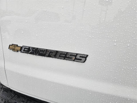 2025 Chevrolet Express 2500