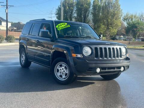 2016 Jeep Patriot for sale at E & N Used Auto Sales LLC in Lowell AR