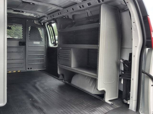 2025 Chevrolet Express 2500