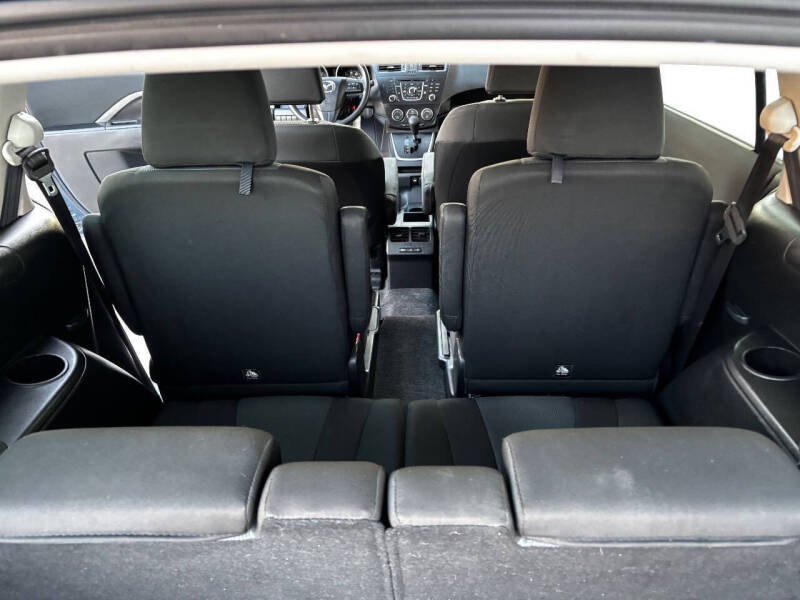 2015 Mazda MAZDA5 Sport