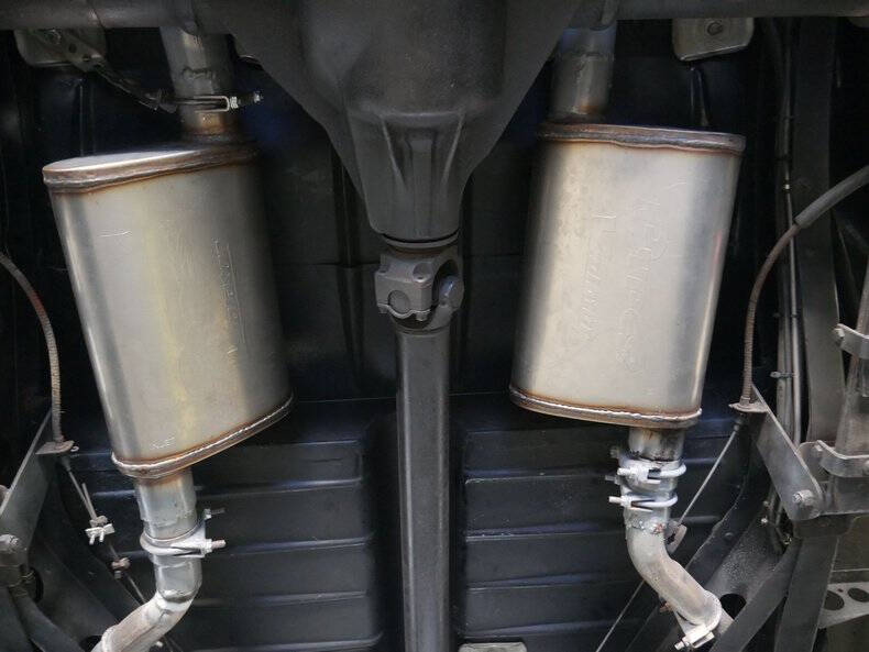 1937 Ford Deluxe