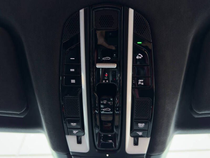 2020 Porsche Cayenne Turbo