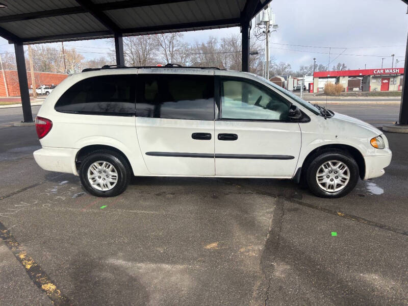 2004 Dodge Grand Caravan SE