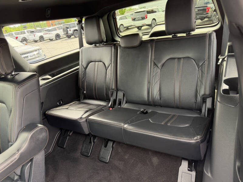 2023 Ford Expedition MAX Platinum