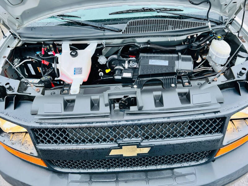 2017 Chevrolet Express LS 3500