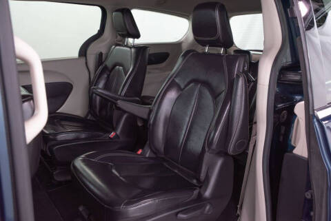 2024 Chrysler Pacifica Plug-In Hybrid Select