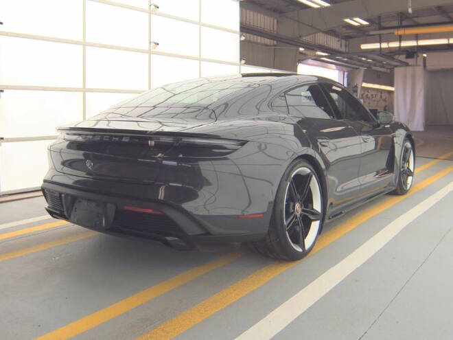 2020 Porsche Taycan Turbo S