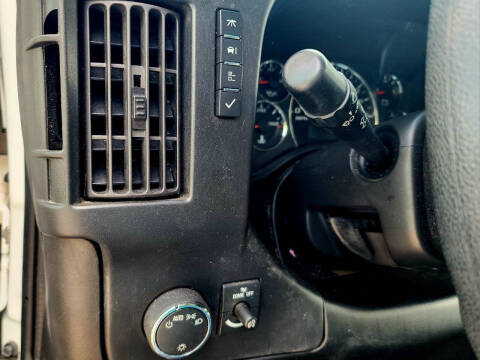 2017 GMC Savana 2500