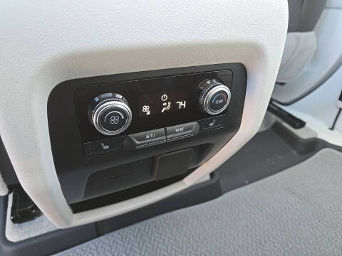 2025 GMC Acadia Denali