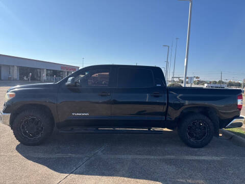 2014 Toyota Tundra SR5