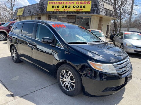 2012 Honda Odyssey for sale at Courtesy Cars in Independence MO