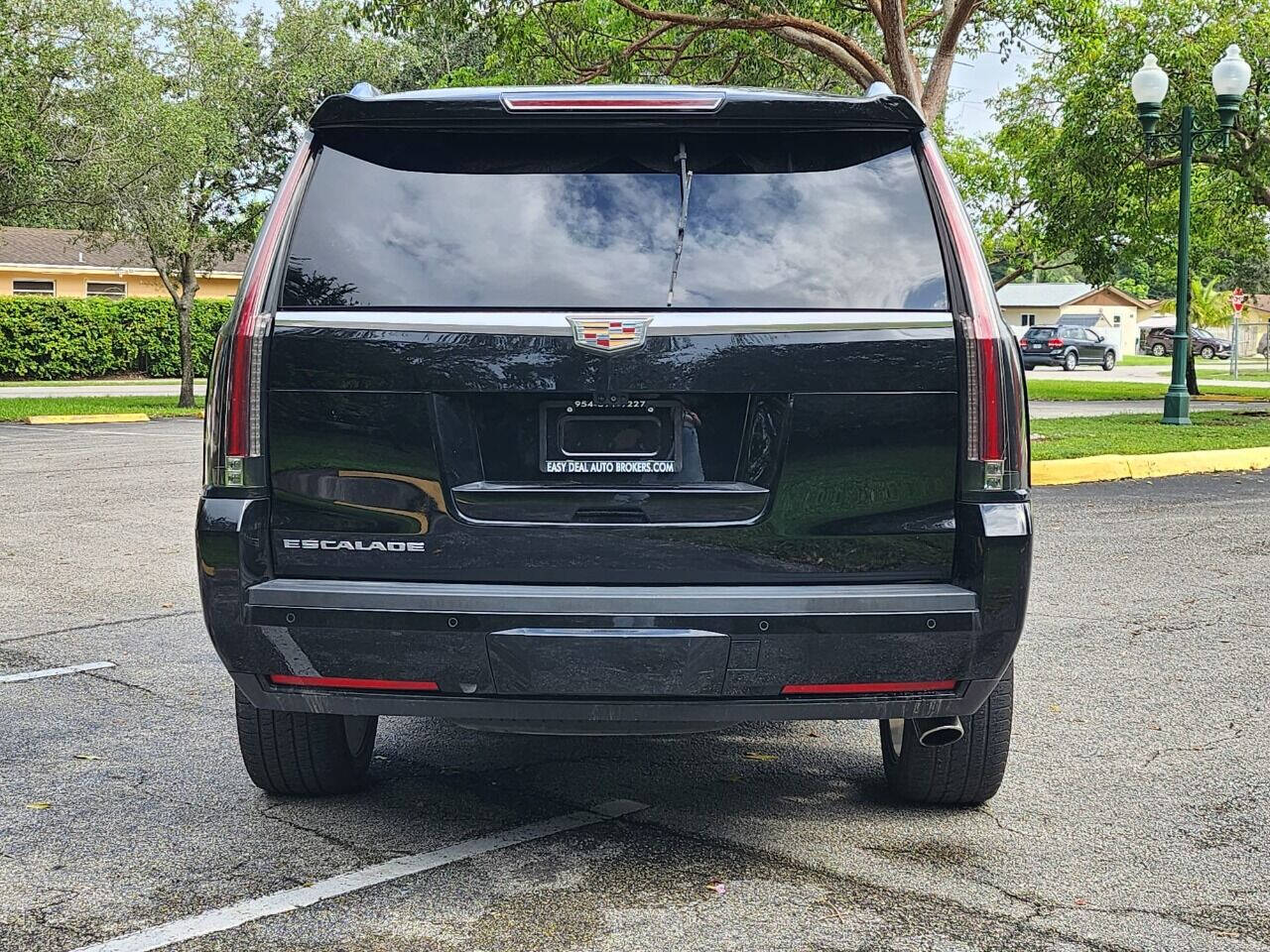2017 CADILLAC Escalade SUV / Crossover - $27,995