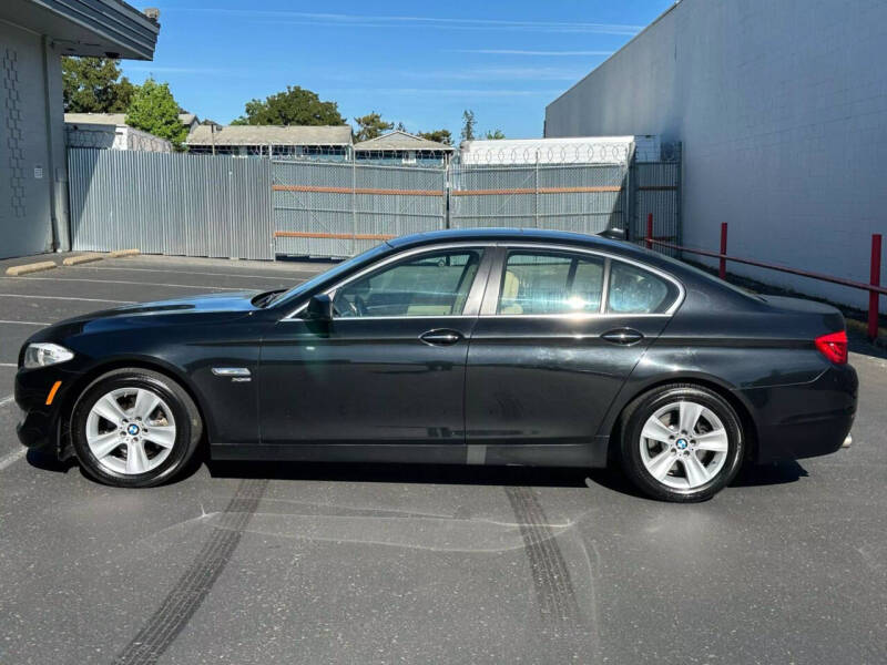 2012 BMW 5 Series 528i xDrive