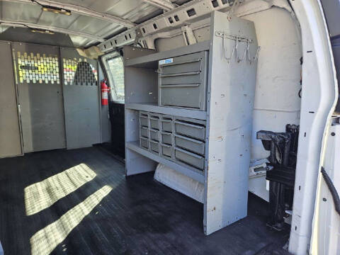 2017 Chevrolet Express 2500