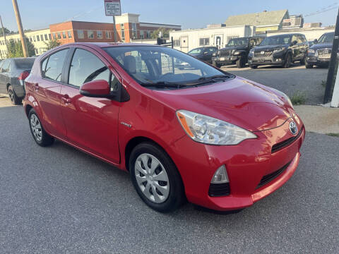 2014 Toyota Prius c Two