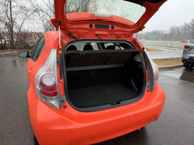 2014 Toyota Prius c Four