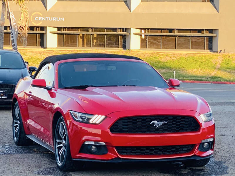 2015 Ford Mustang EcoBoost Premium