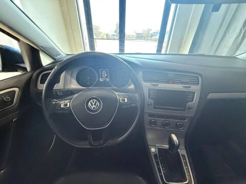 2016 Volkswagen Golf