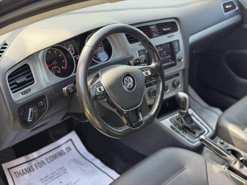 2015 Volkswagen Golf TSI S