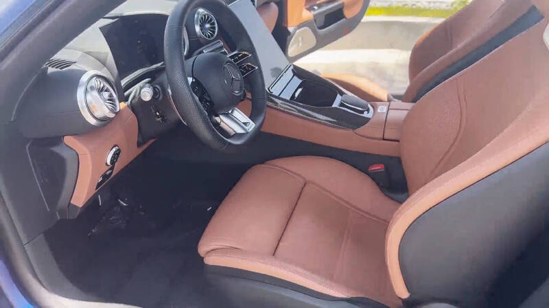 2024 Mercedes-Benz AMG GT 63