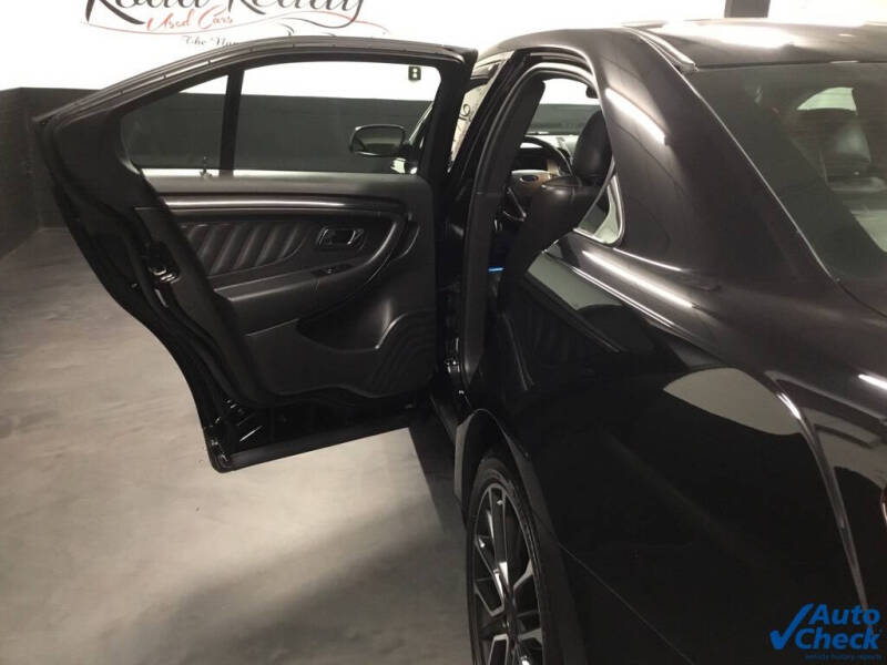 2017 Ford Taurus SHO