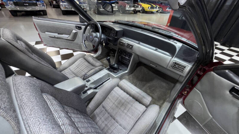 1987 Ford Mustang GT