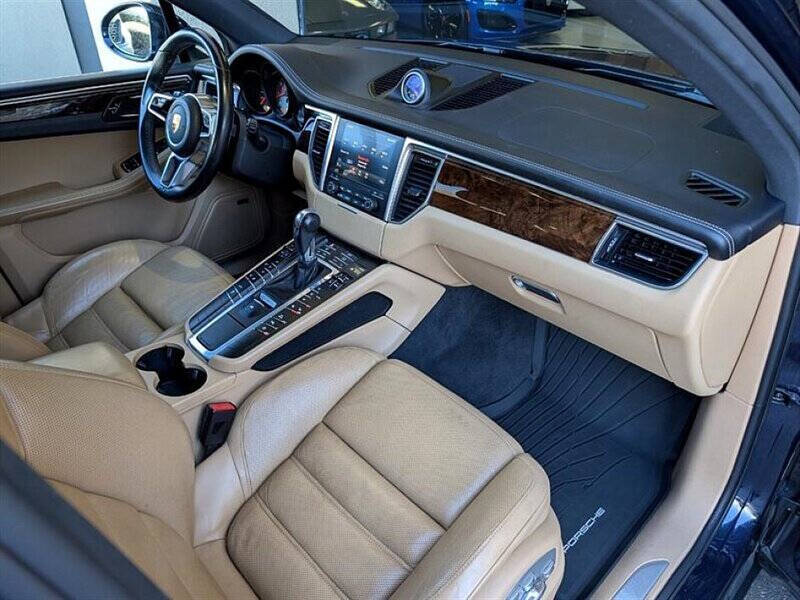 2017 Porsche Macan S