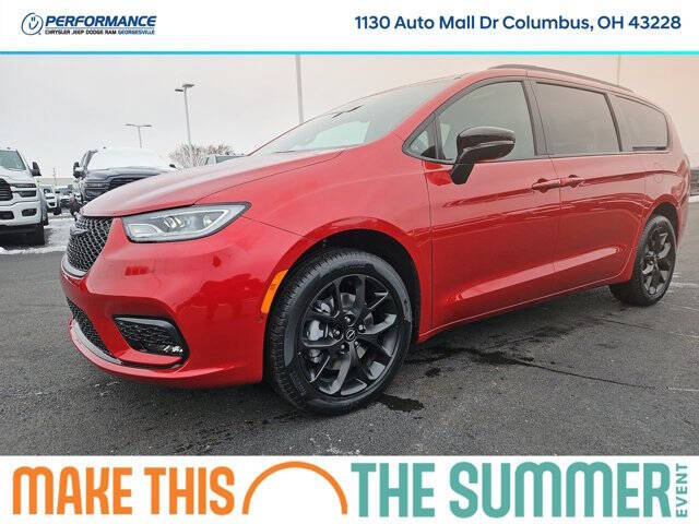 2026 Chrysler Pacifica Select