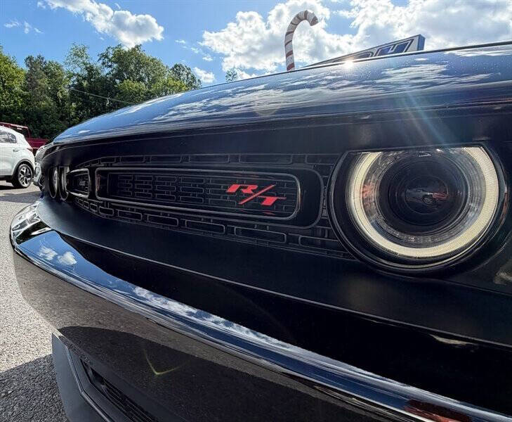 2016 Dodge Challenger R/T Plus Shaker