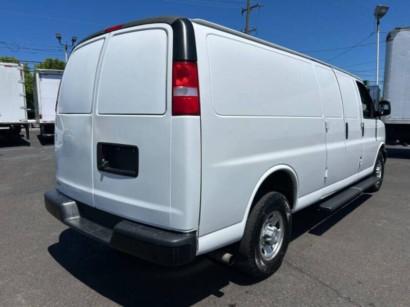 2021 Chevrolet Express 2500