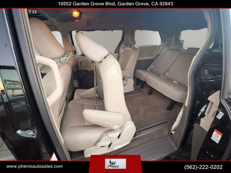 2016 Toyota Sienna