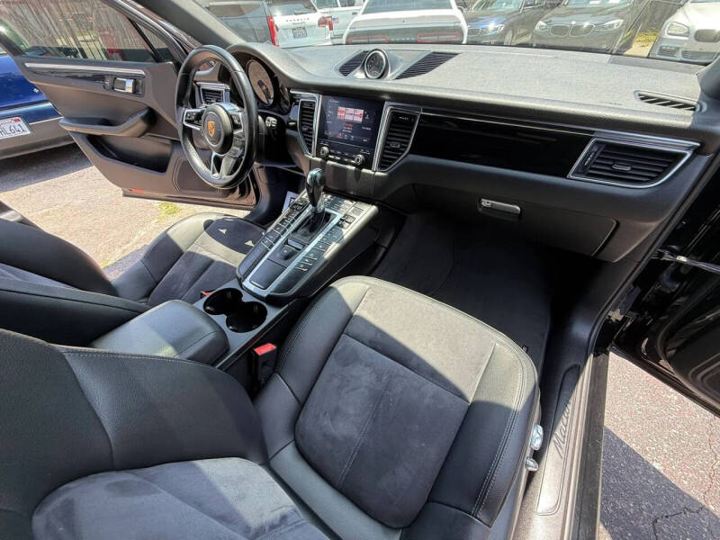 2018 Porsche Macan
