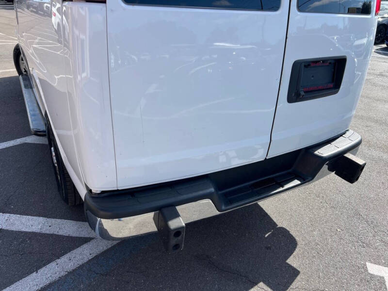 2021 GMC Savana 2500