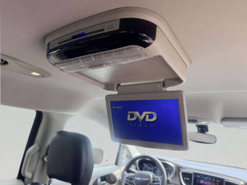 2017 Chrysler Pacifica Touring