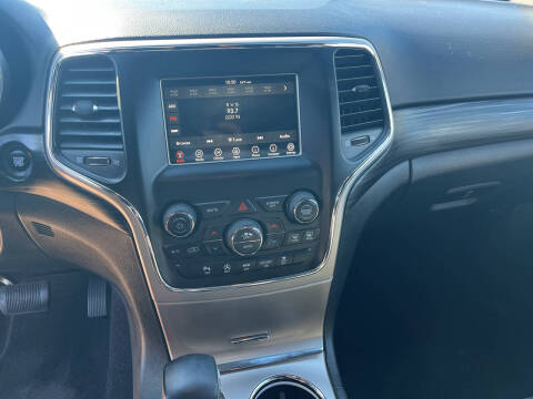 2019 Jeep Grand Cherokee Laredo