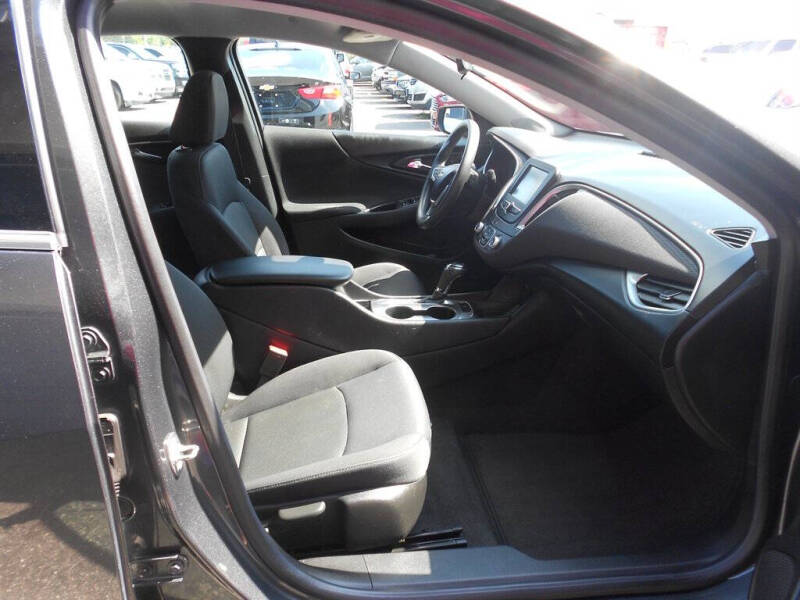 2017 Chevrolet Malibu LS