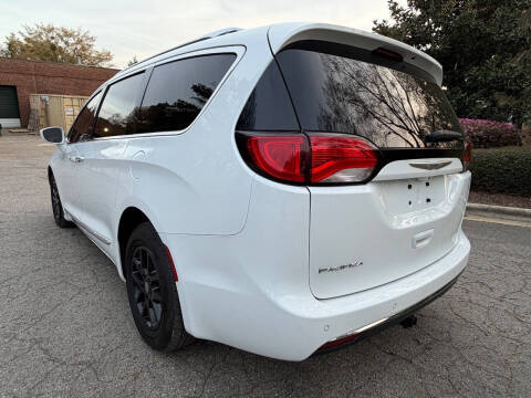 2020 Chrysler Pacifica Touring L