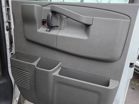 2017 Chevrolet Express 2500