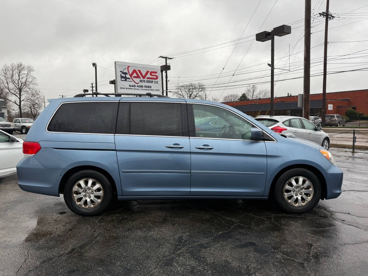 2008 Honda Odyssey for sale at AVS AUTO GROUP LLC in CLEVELAND, OH