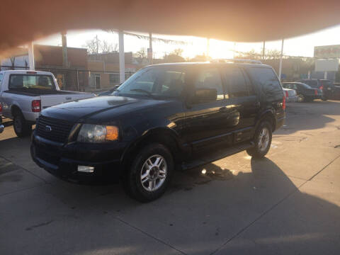 2005 Ford Expedition for sale at Dino Auto Sales in Omaha NE